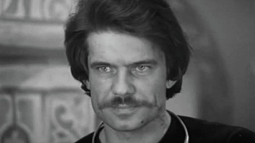 Умер актер Александр Карин