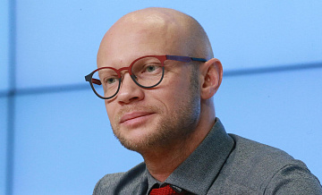 В Калининграде с рейса сняли комика за нецензурную брань