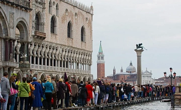 Венецию сделают платной для "однодневных" туристов