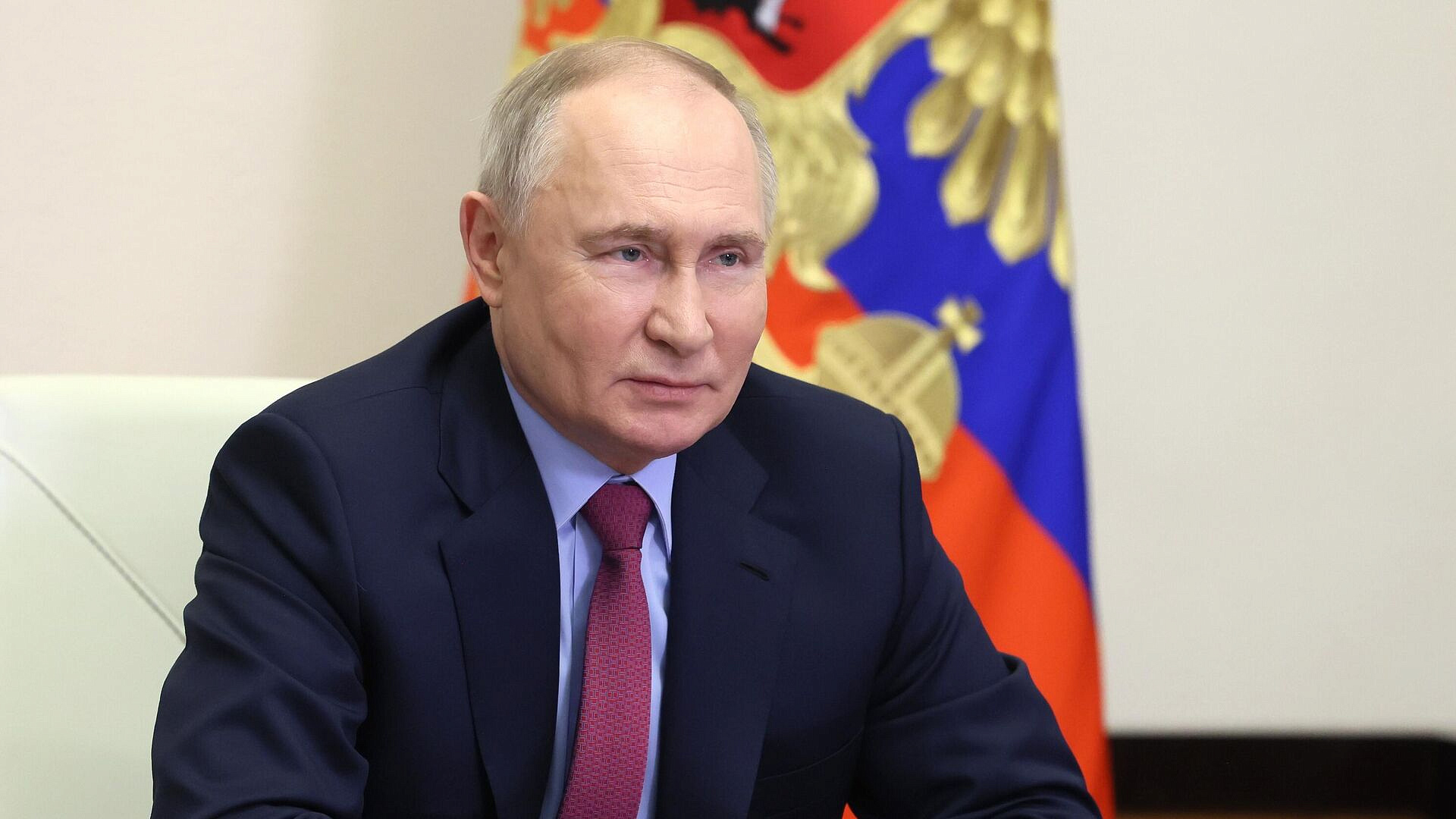 Путин назвал попытки Украины помешать российским выборам бессмысленными