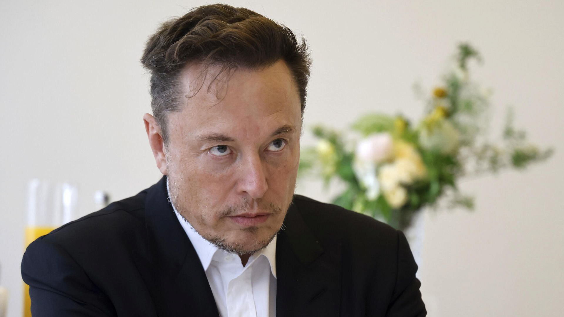 Эксперт объяснил нежелание Маска расширять возможности Starlink для Украины