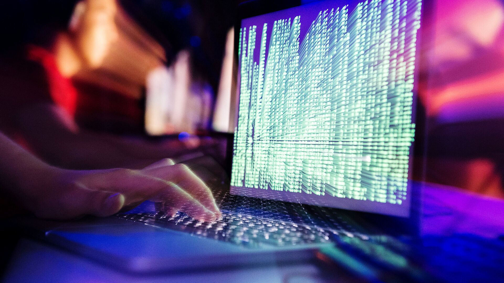 В Новосибирской области в дни выборов отразили массовые атаки хакеров