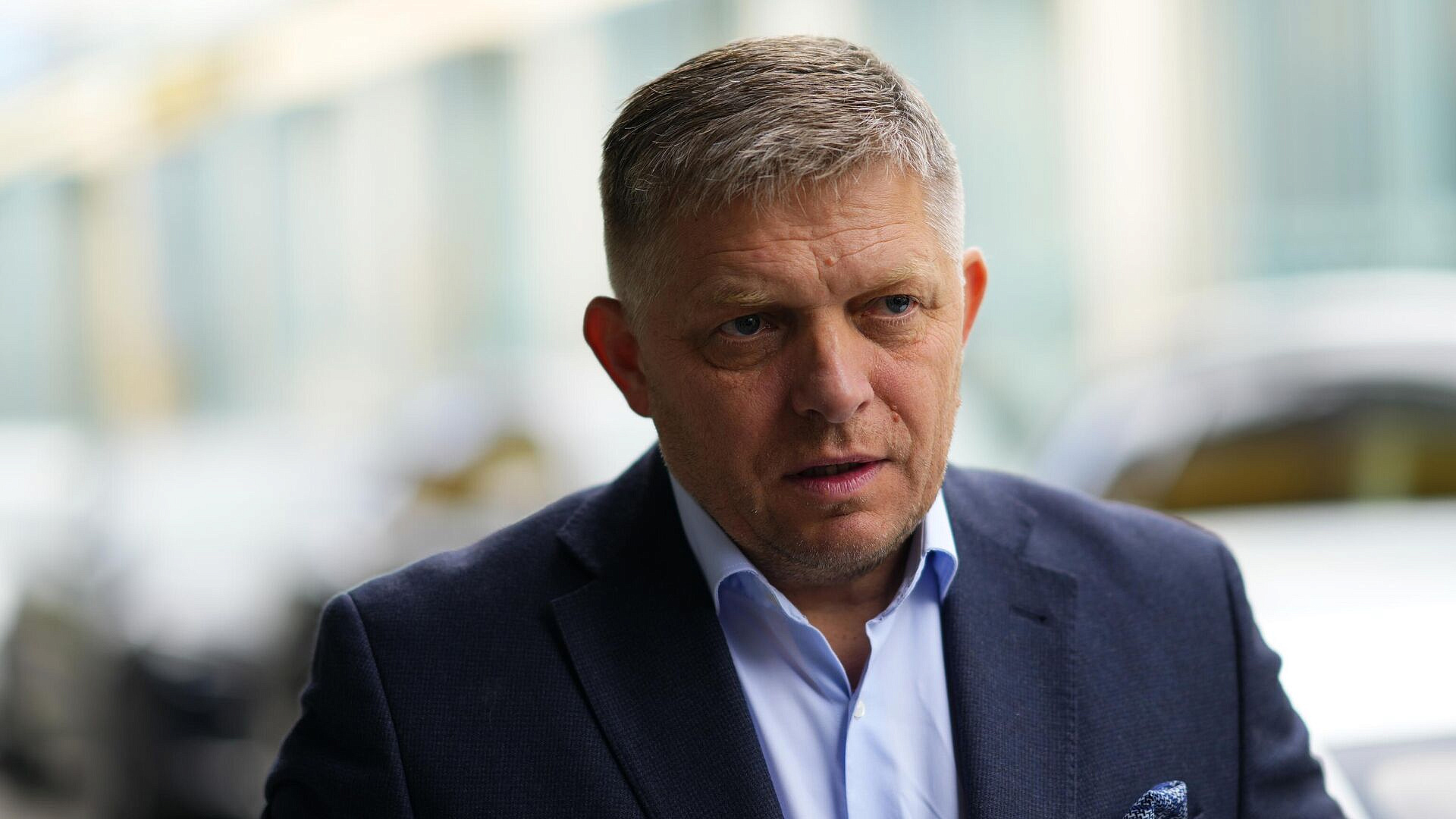 Словакия не должна платить за газ больше только ради Украины, заявил Фицо