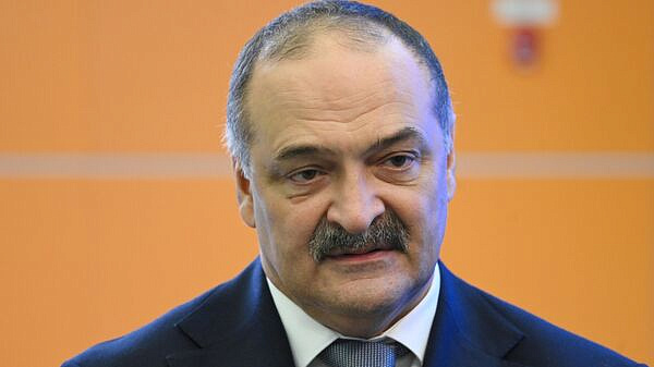 Глава Дагестана проголосовал на выборах президента России