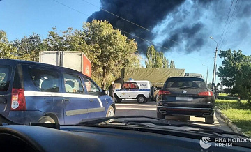 Факельное горение на нефтебазе в Феодосии практически прекратилось