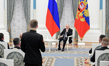 Путин и участники программы "Время героев" поддержали бойцов в зоне СВО