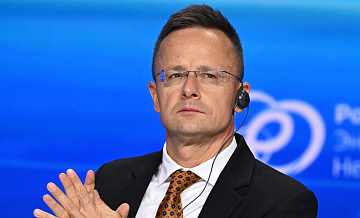 Сийярто осудил стремление ЕС принять Украину раньше Сербии