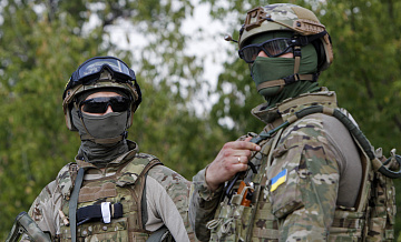 Украинские силовики взорвали стелу на пути гумконвоя МЧС РФ