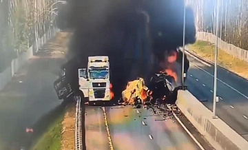 На участке трассы М11 в Тверской области нет движения из-за ДТП