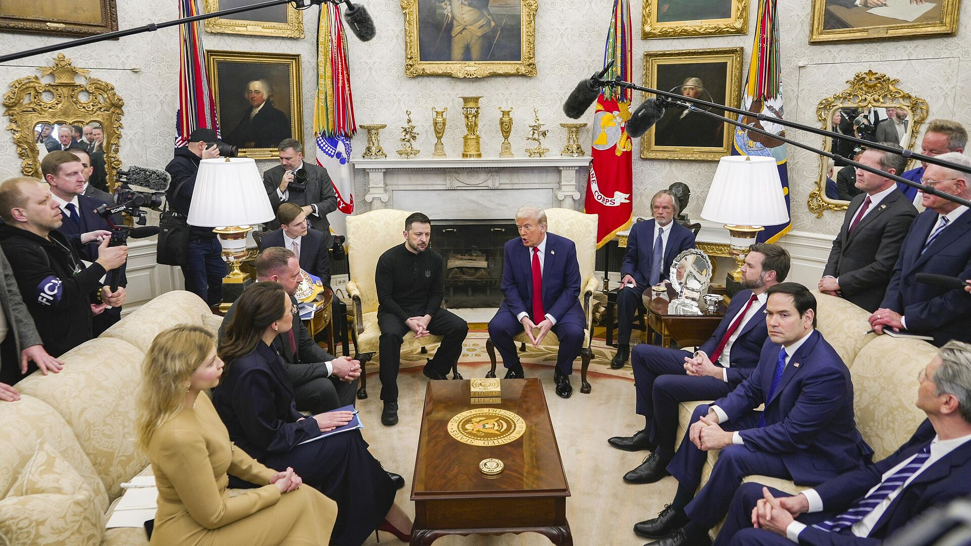 Президент Польши призвал Зеленского вернуться за стол переговоров с Трампом