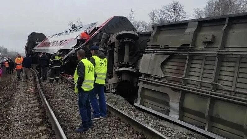 Солистка группы "Демо" рассказала, что могла быть в перевернутом вагоне