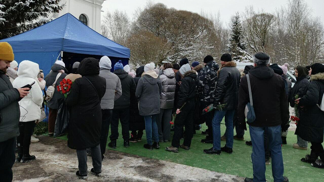 В Петербурге попрощались с убитым девятилетним мальчиком