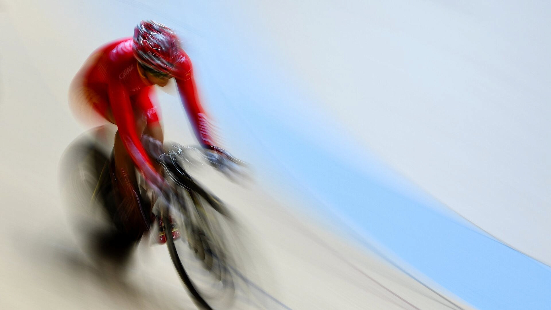 На награждении российского победителя ЧЕ по велотреку включили Бетховена