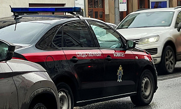 На Сахалине пьяный мужчина с ножом устроил скандал в детсаду