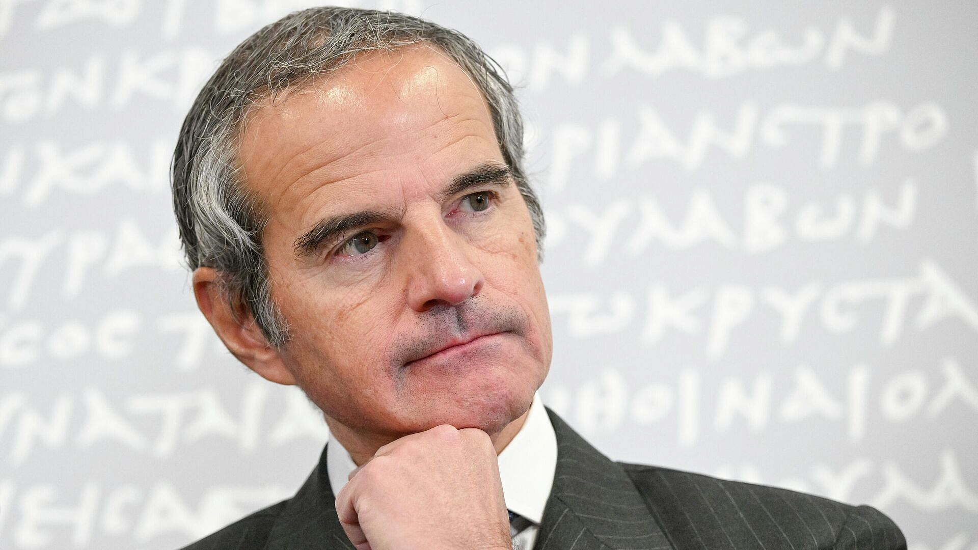 Гросси: удары у АЭС "Бушер" могут спровоцировать радиационный инцидент