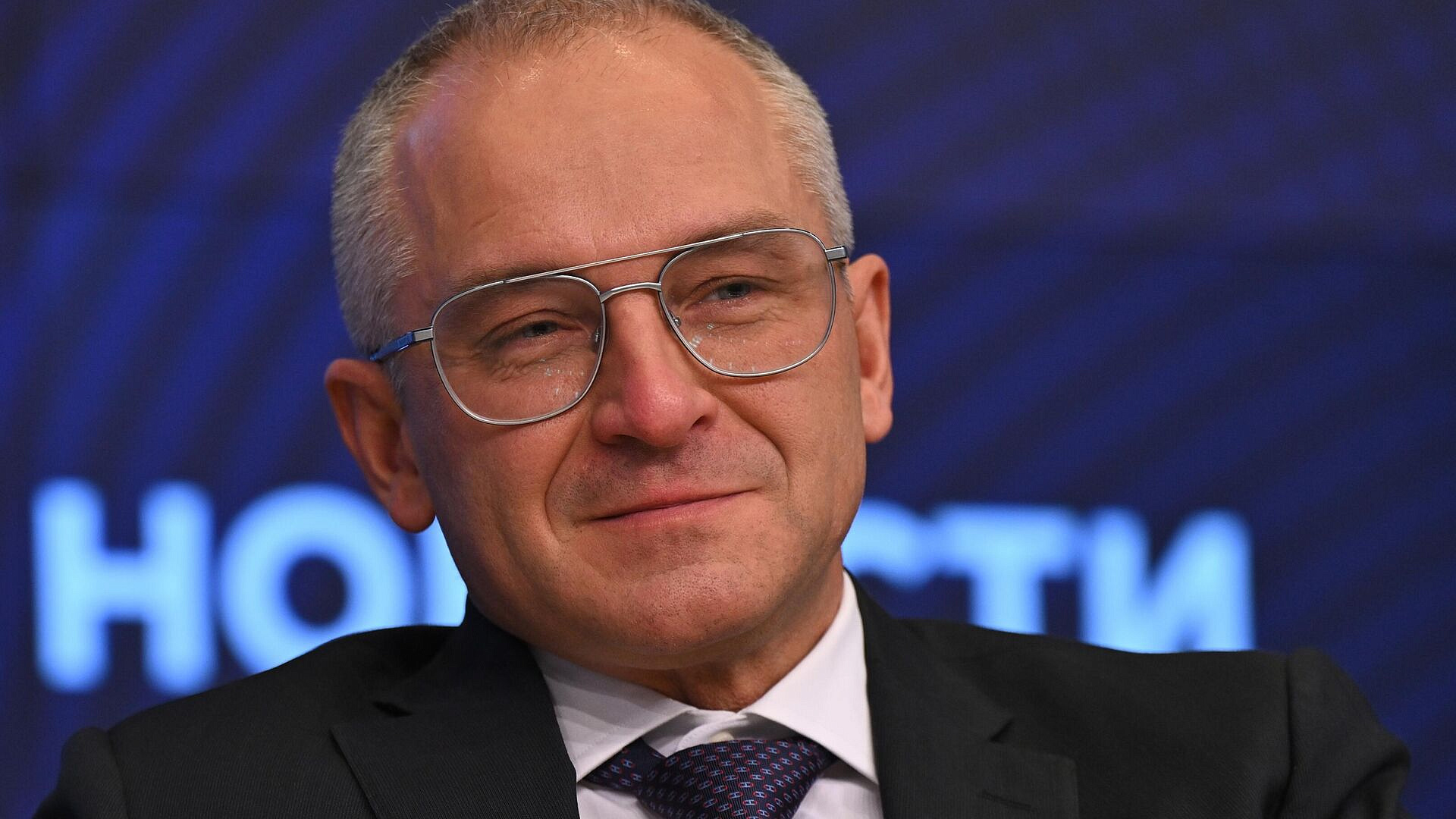 Глава Росаккредитации рассказал о сокращении срока оказания госуслуг