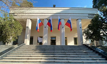 Из Ирана эвакуировали членов семей российского посольства