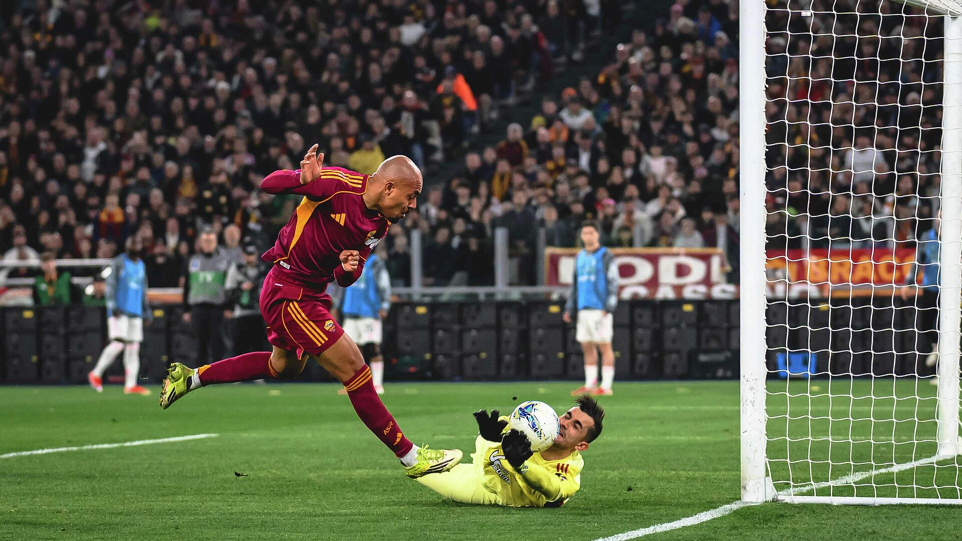 "Ювентус" и "Рома" сыграли вничью со счетом 3:3 в Серии А