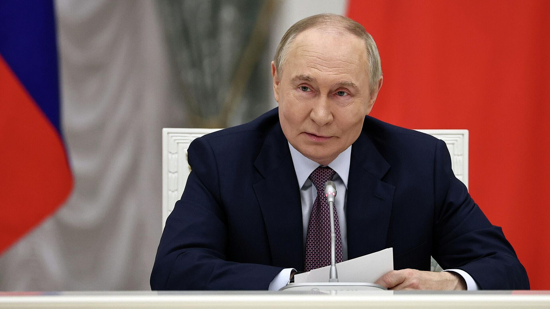 Путин рассказал о планах по развитию Сибири, Дальнего Востока и Арктики