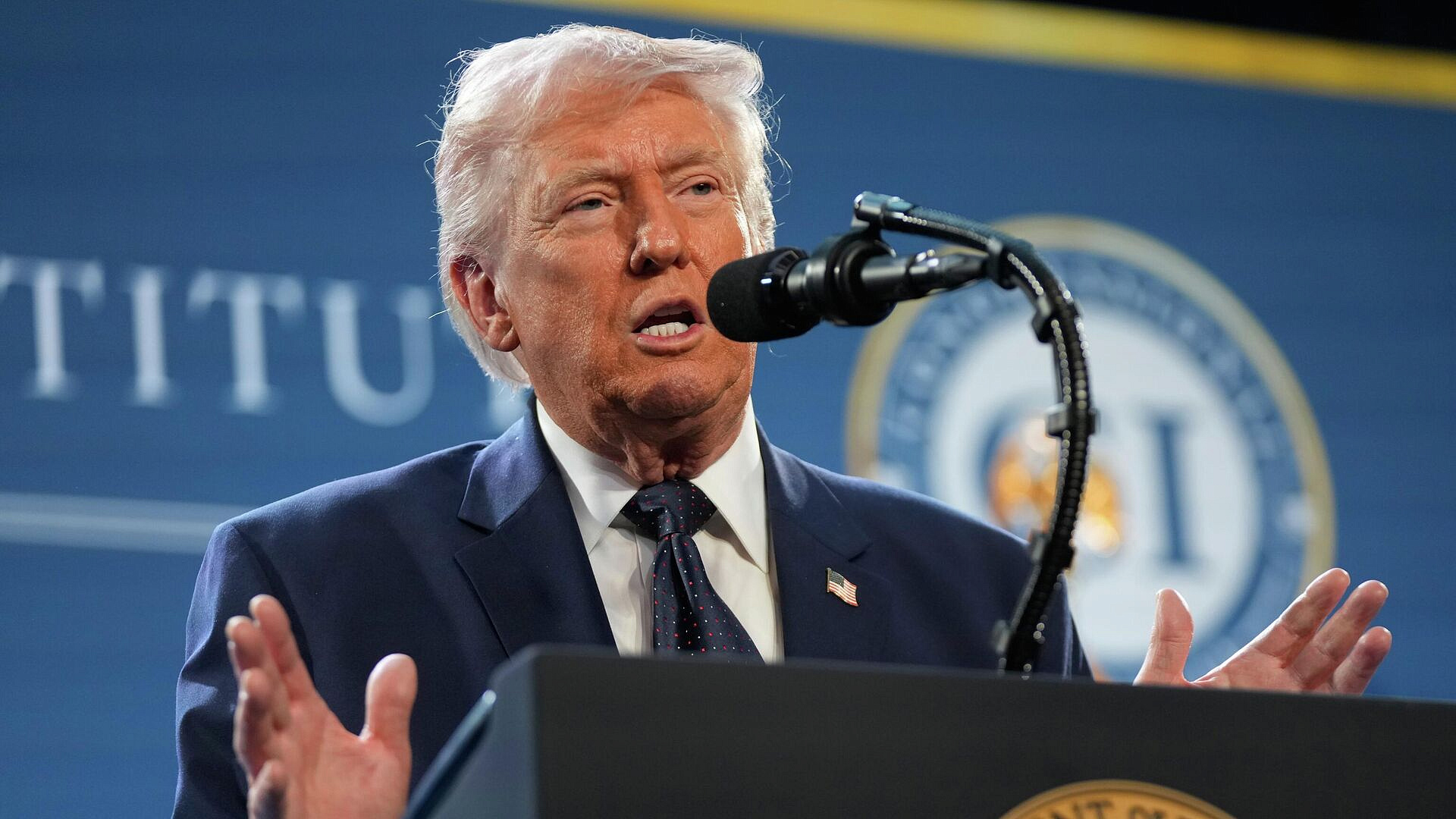 Трамп предрек НАТО плохое будущее из-за Ормузского пролива