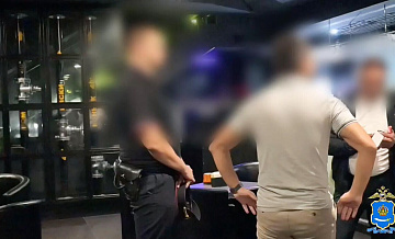 Организатору "голой вечеринки" в Астрахани назначили пять суток ареста