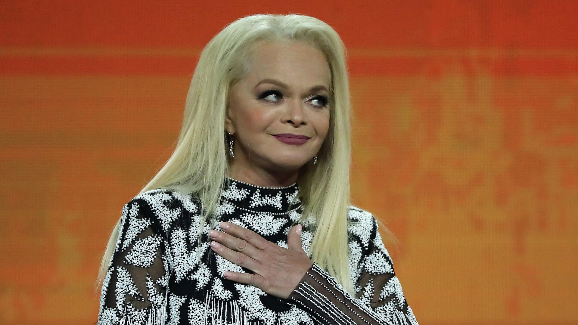 ������� �������� � ������� ������ ����� ������� � ������ �� �������