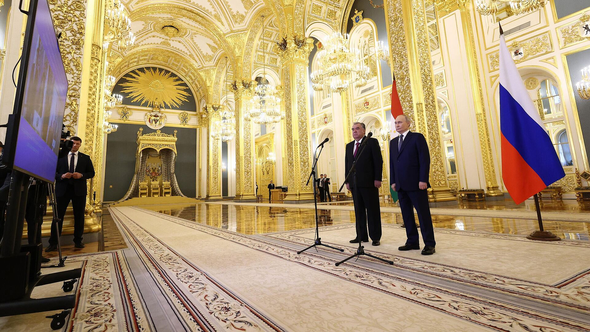 Россия и Таджикистан углубляют промышленную кооперацию, заявил Путин Россия и Таджикистан углубляют промышленную кооперацию, заявил Путин
