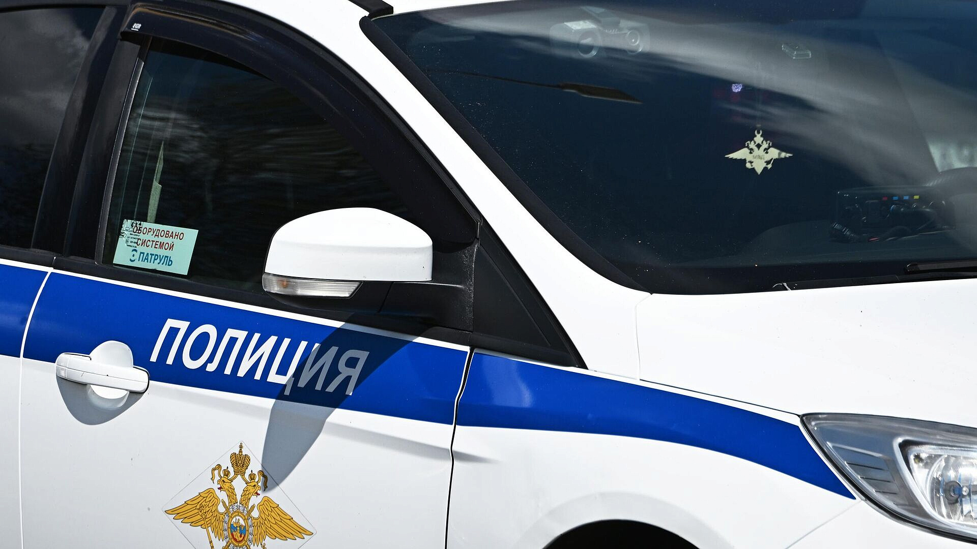В центре Брянска образовался провал на проезжей части