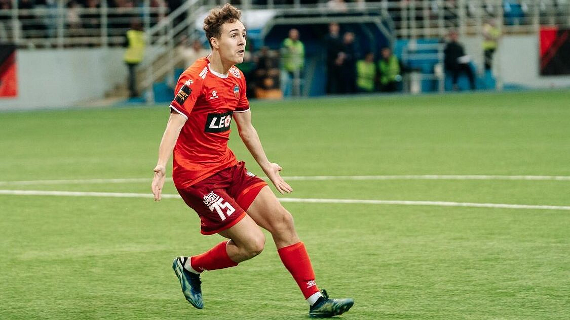 Футболисты "Енисея" разгромили "Сокол" в матче Первой лиги