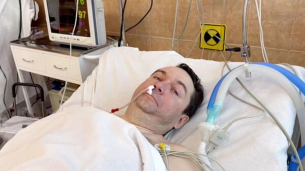 Главврач рассказал, что спасло жизнь Чибису после покушения