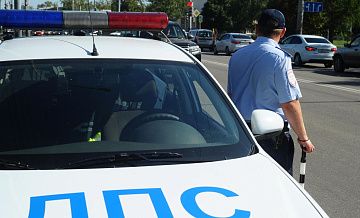 В Ленинградской области столкнулись скорая и легковушка