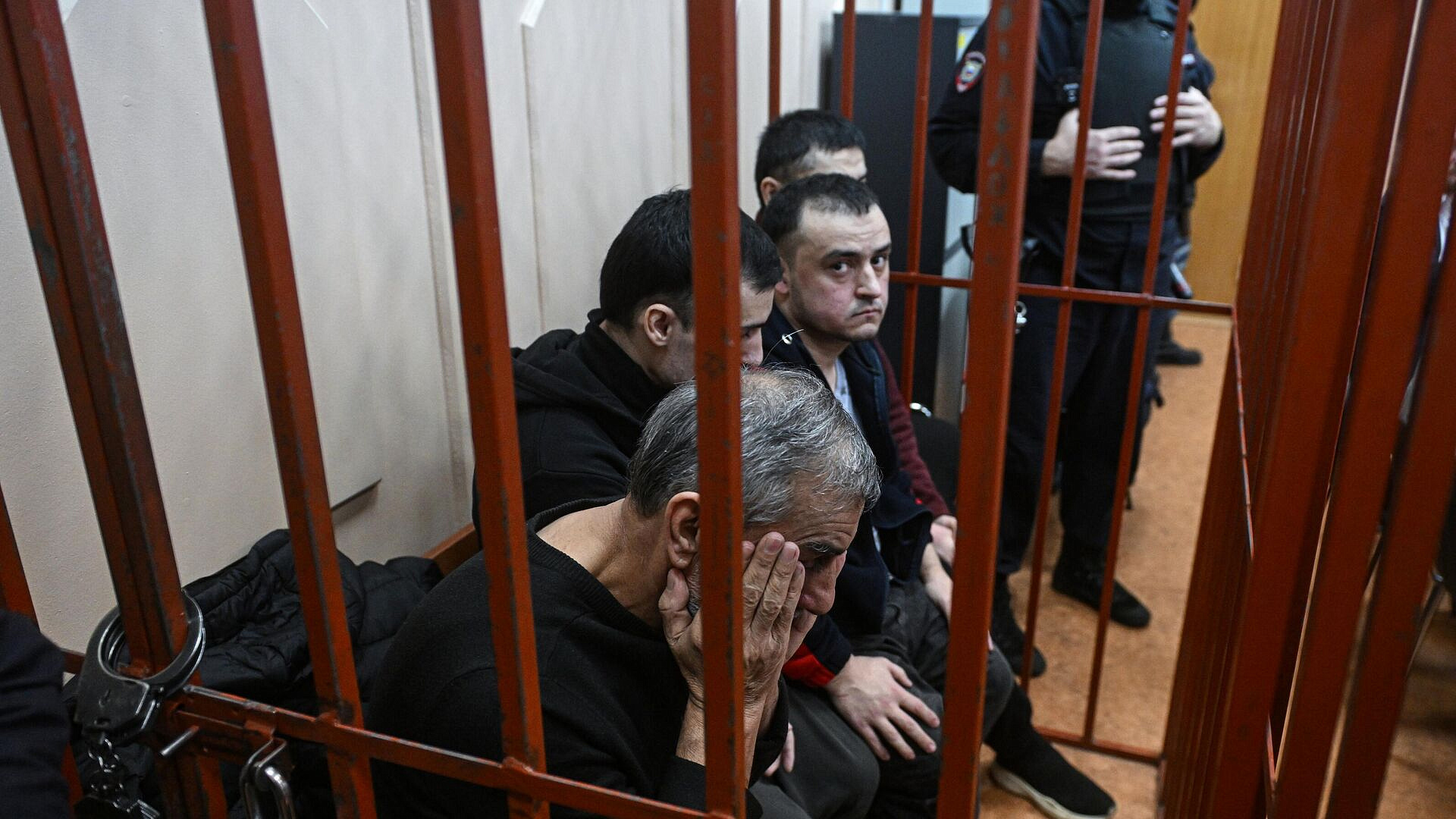 МВД изучает статус участвовавших в теракте в "Крокусе" мигрантов