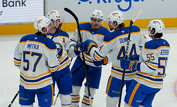 "Баффало" впервые за 15 лет вышел в плей-офф НХЛ