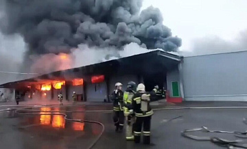 В прокуратуре назвали возможную причину пожара на овощебазе на Кубани