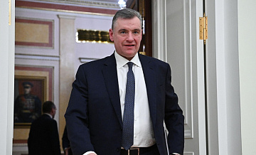 Слуцкий предложил Зюганову поддержать отчет ЦБ и кабмина