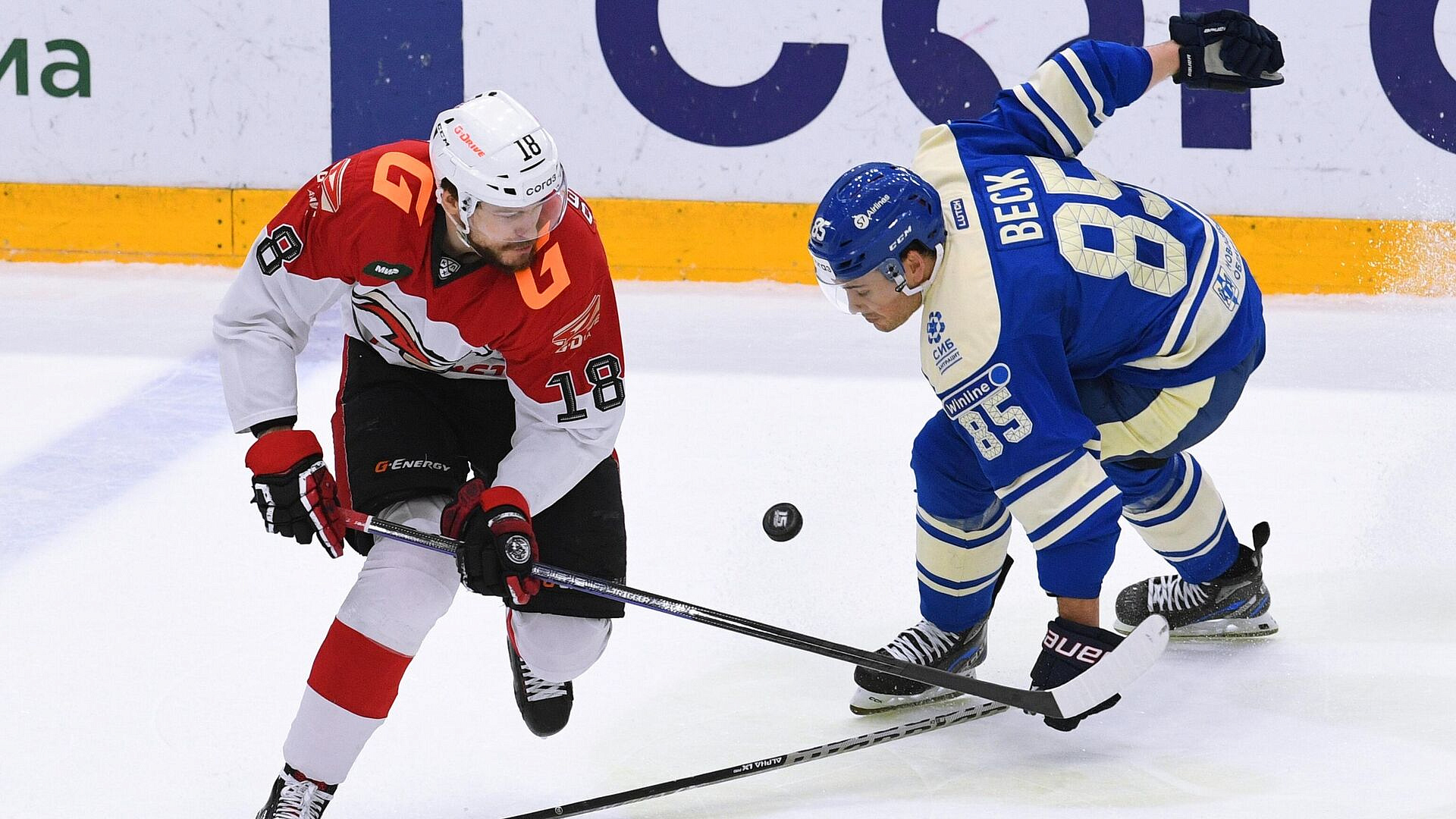 "Авангард" по буллитам проиграл "Сибири" в матче КХЛ