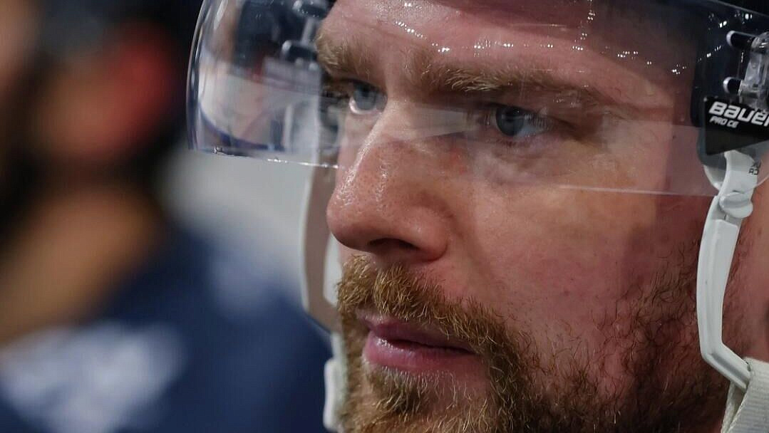 КХЛ дисквалифицировала Кузнецова на один матч за оскорбительный жест