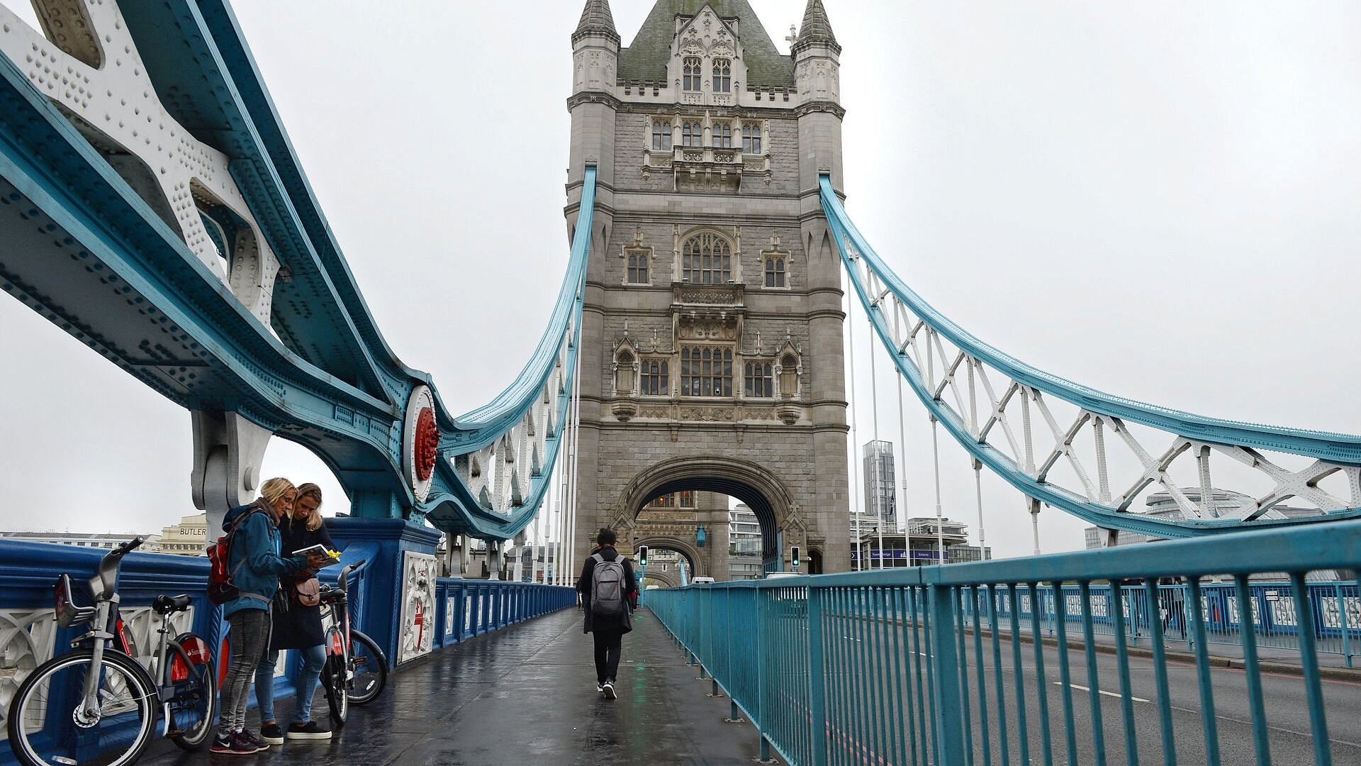 Лондон ввел санкции против Главного центра спецсвязи России