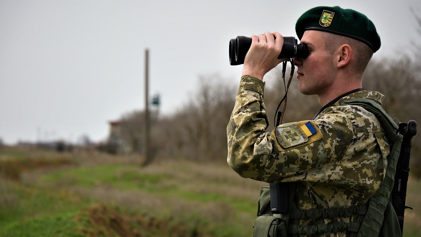 На Украине вооружённые люди напали на пограничников