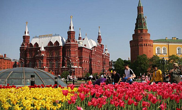 Названы популярные направления для туризма по России на майские праздники