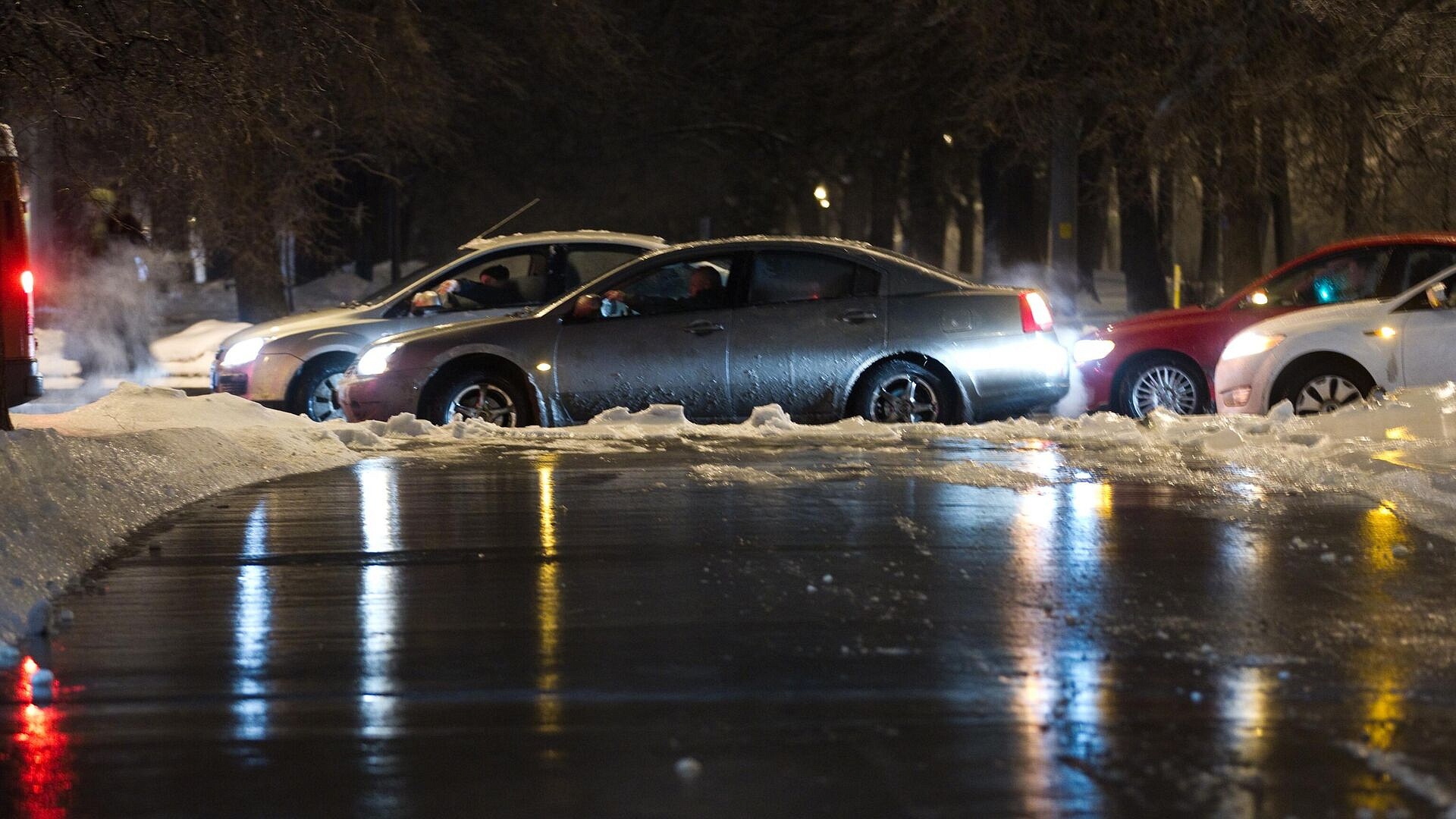В двух округах Пермского края сняли ограничение движения после снегопада
