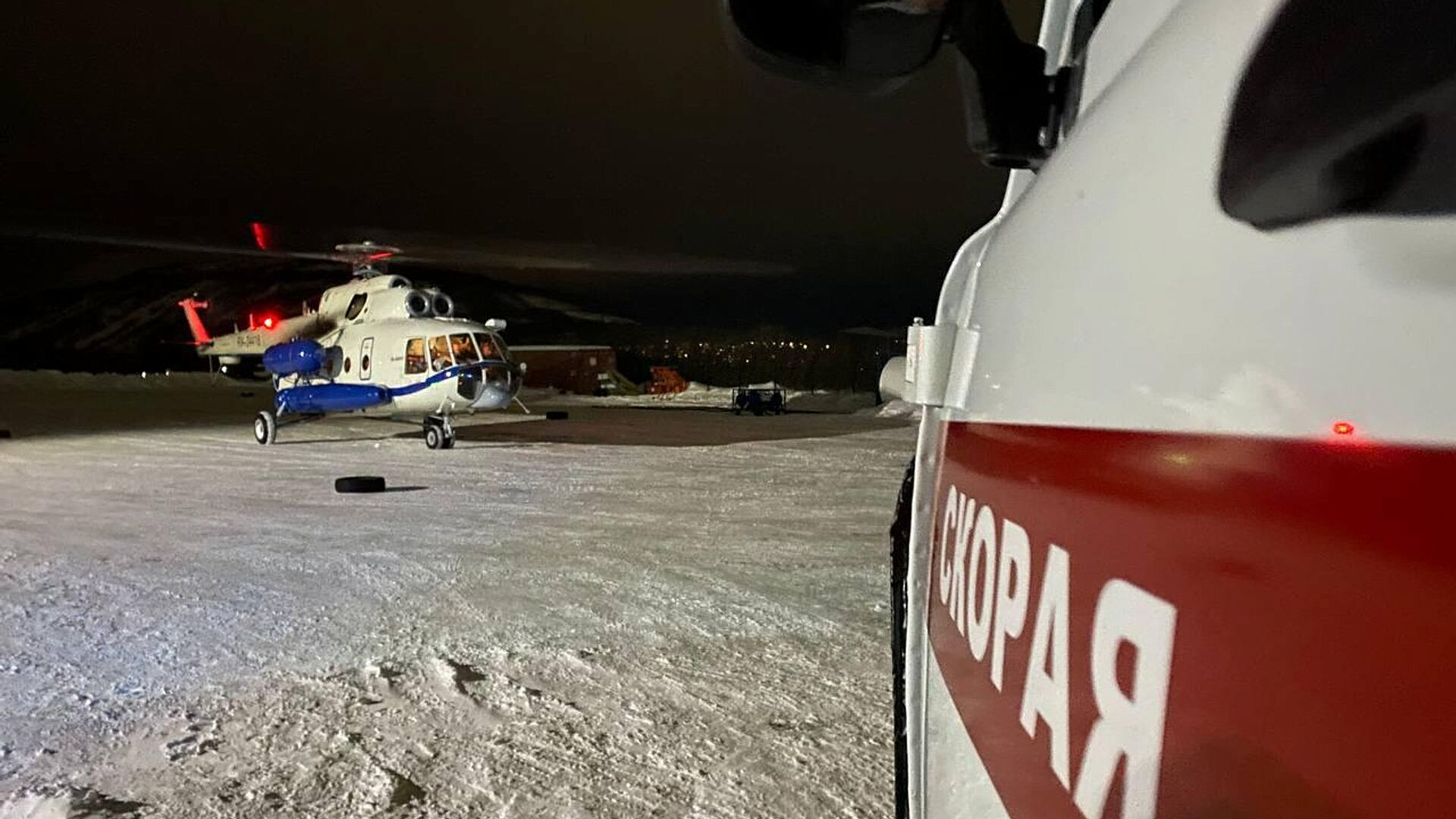 Девять пострадавших при ЧП с Ми-8 на Колыме остаются в стационаре