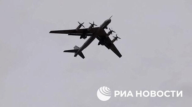 Ту-95МС пролетели над нейтральными водами Берингова моря