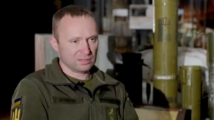 Марочко рассказал, с чем может быть связан конфликт Драпатого и Сырского