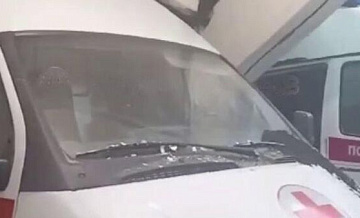 В гараже скорой помощи в Качканаре рухнула крыша
