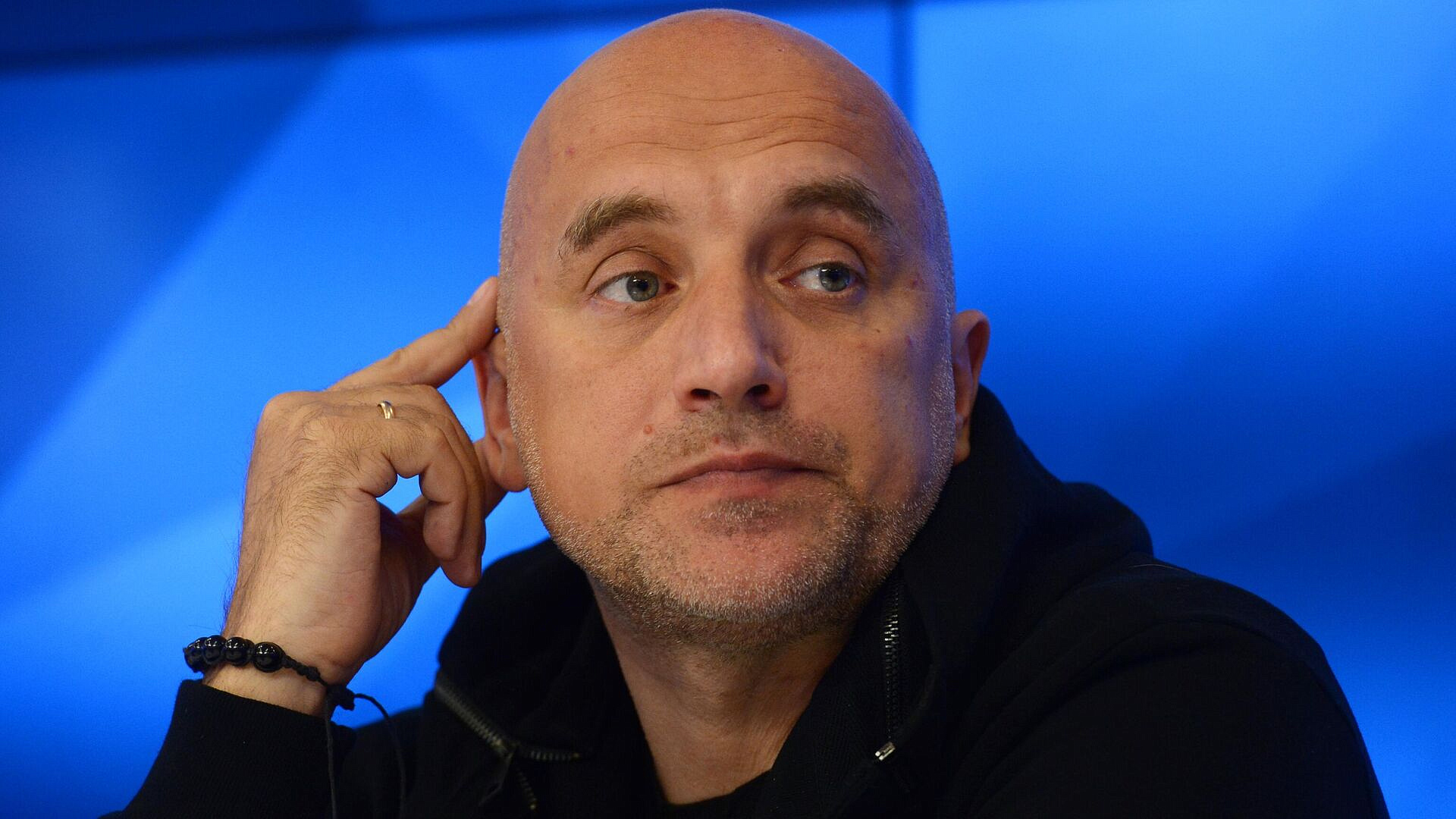 Прилепин назвал условие победы России в конфликте на Украине