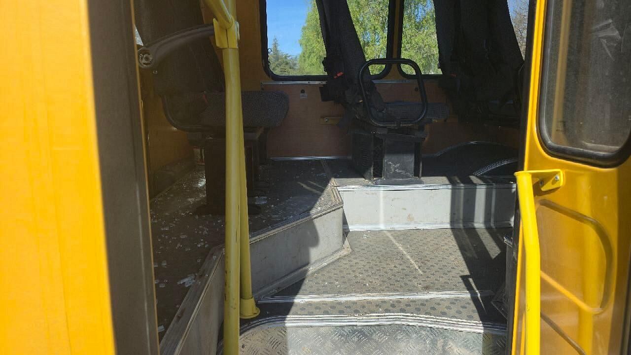 В школьном автобусе в момент удара дрона ВСУ находился 21 ребенок В школьном автобусе в момент удара дрона ВСУ находился 21 ребенок