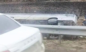 Водитель погиб, четыре ребенка пострадали в ДТП под Саратовом