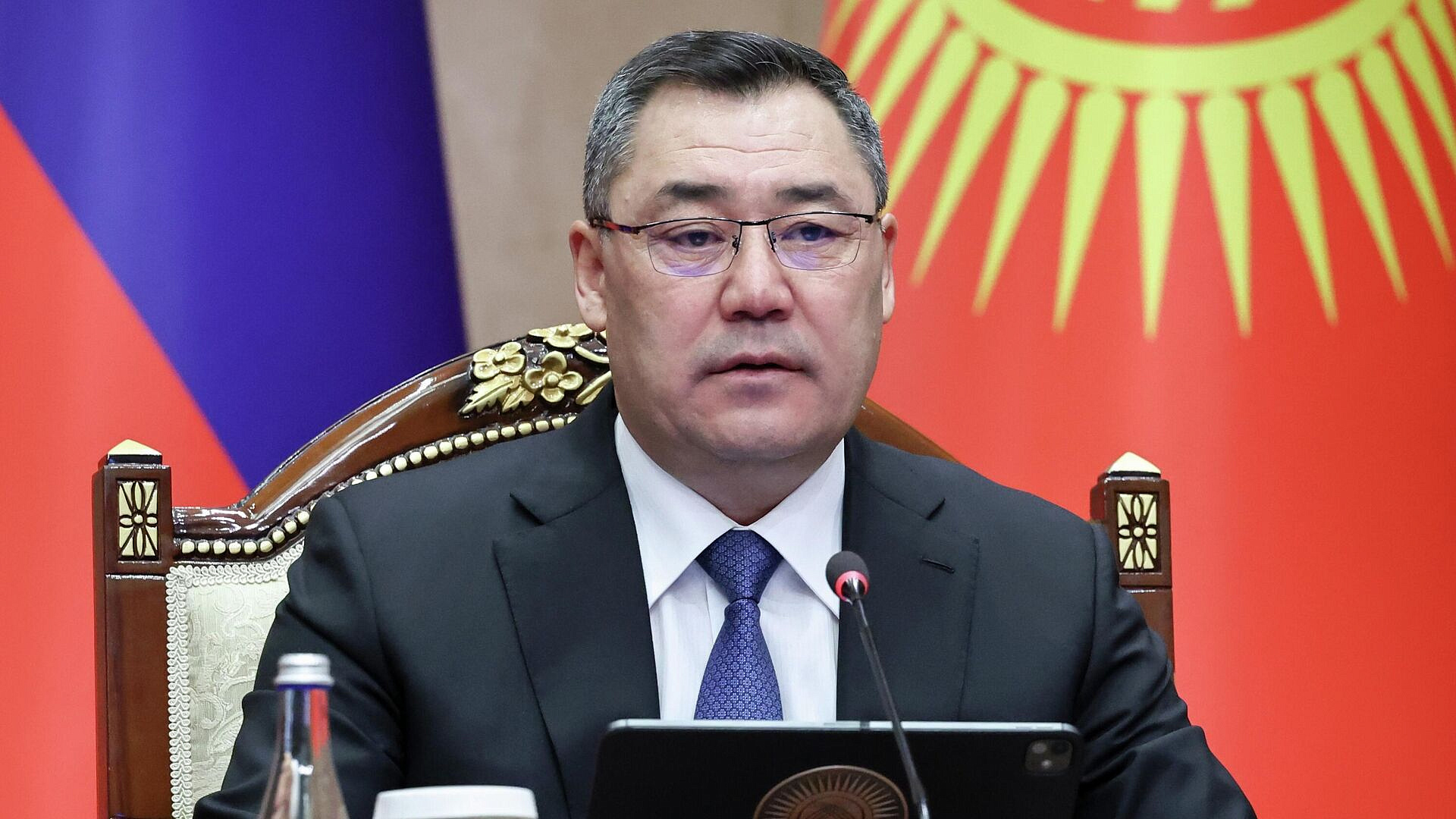 В Киргизии прокомментировали слова Жапарова о расколе в обществе