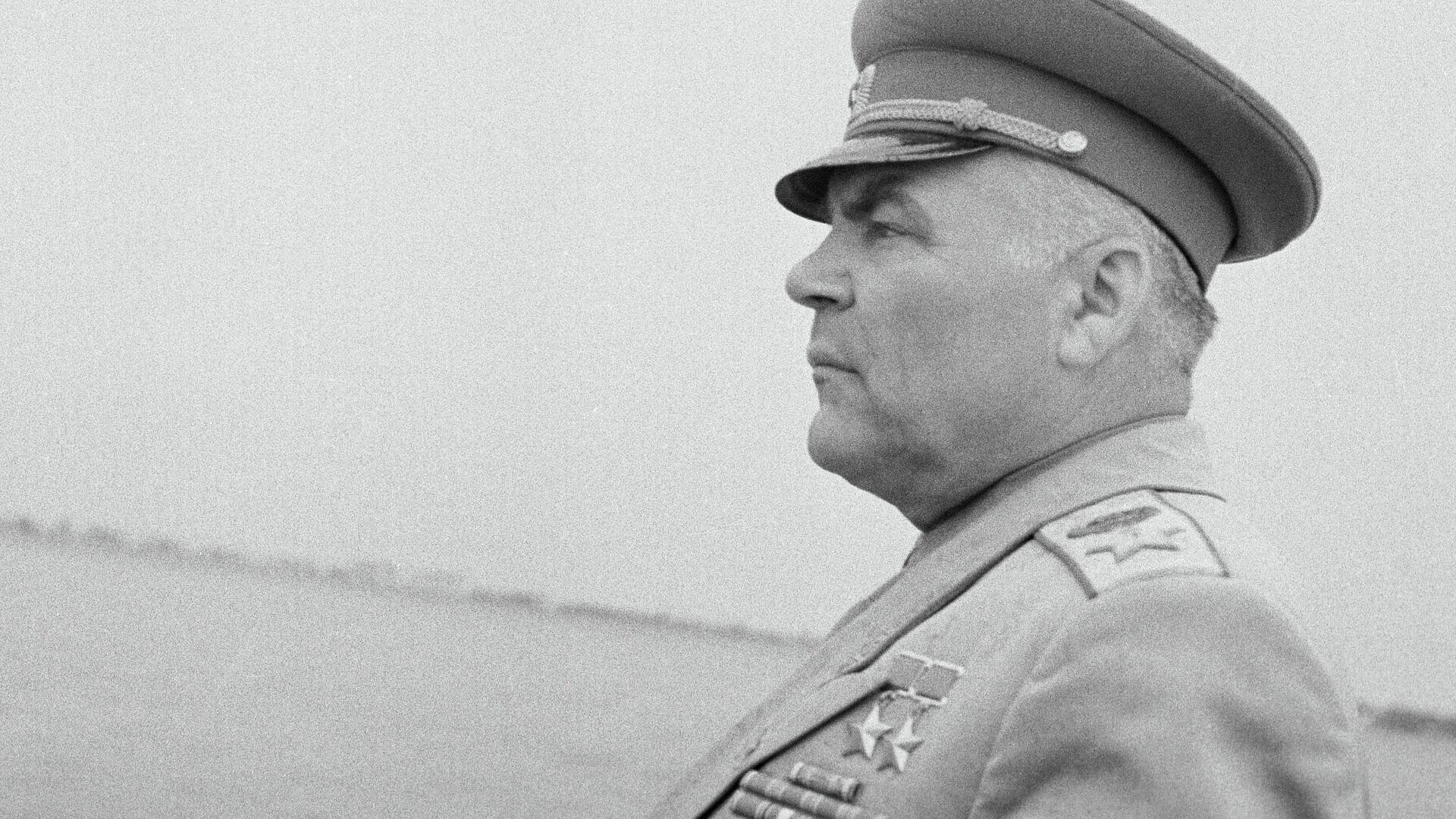 В Одессе осквернили бюст советского полководца Малиновского